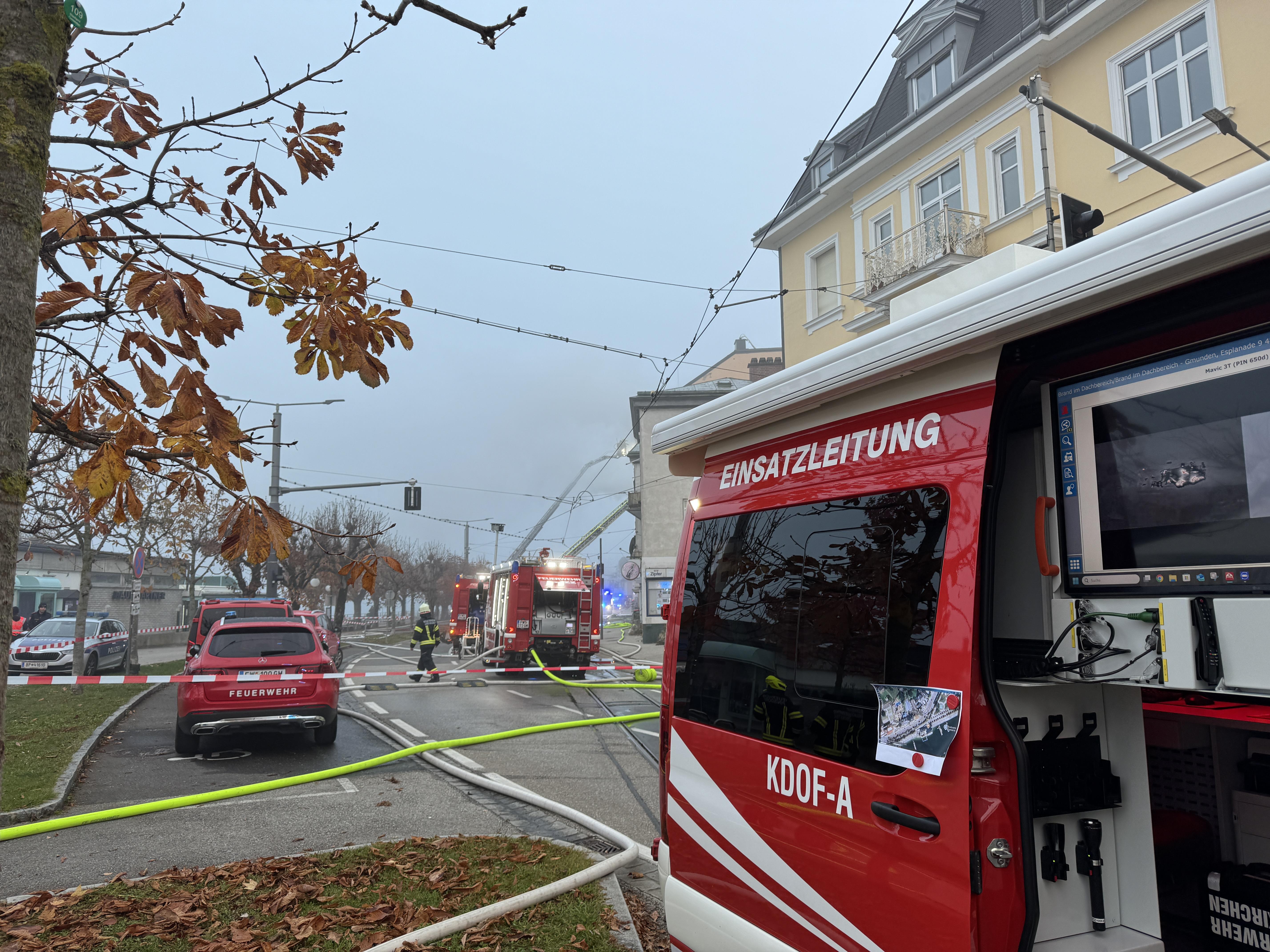 Einsatzfoto Brand im Dachbereich